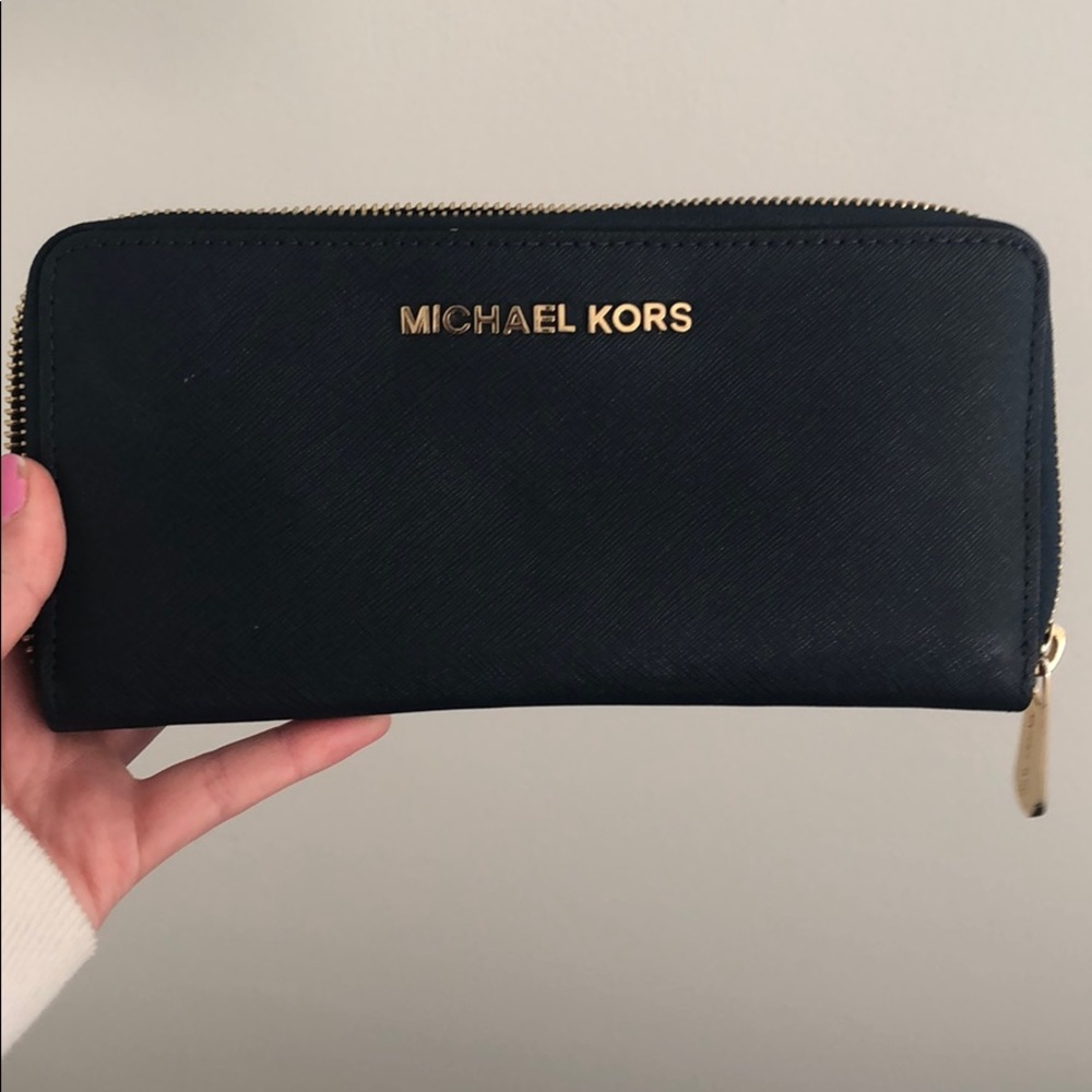 Michael Kira navy zipper wallet